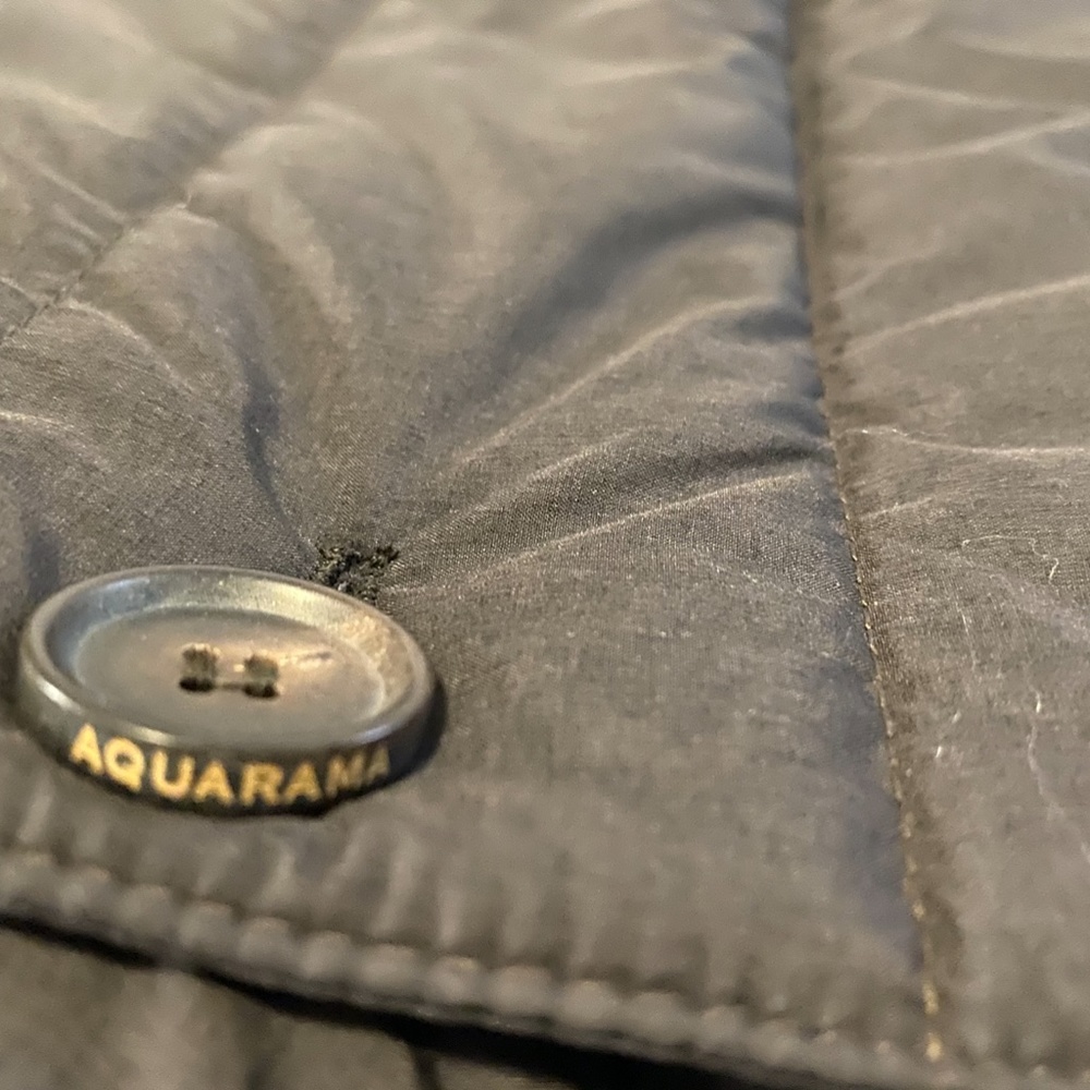 Aquarama Modern Puffer - Picture 2 of 3